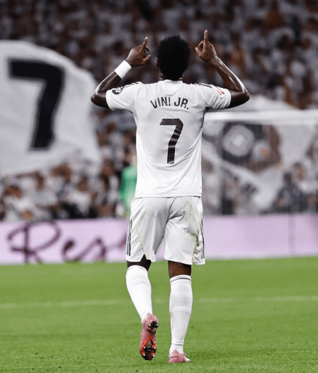 Vinícius Junior durante jogo do Real Madrid