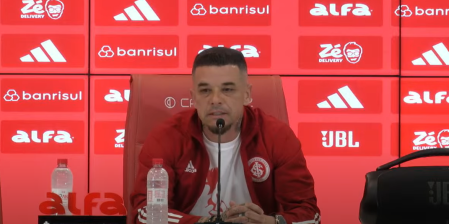 D'Alessandro concedeu entrevista coletiva na sequência de Ramón Díaz