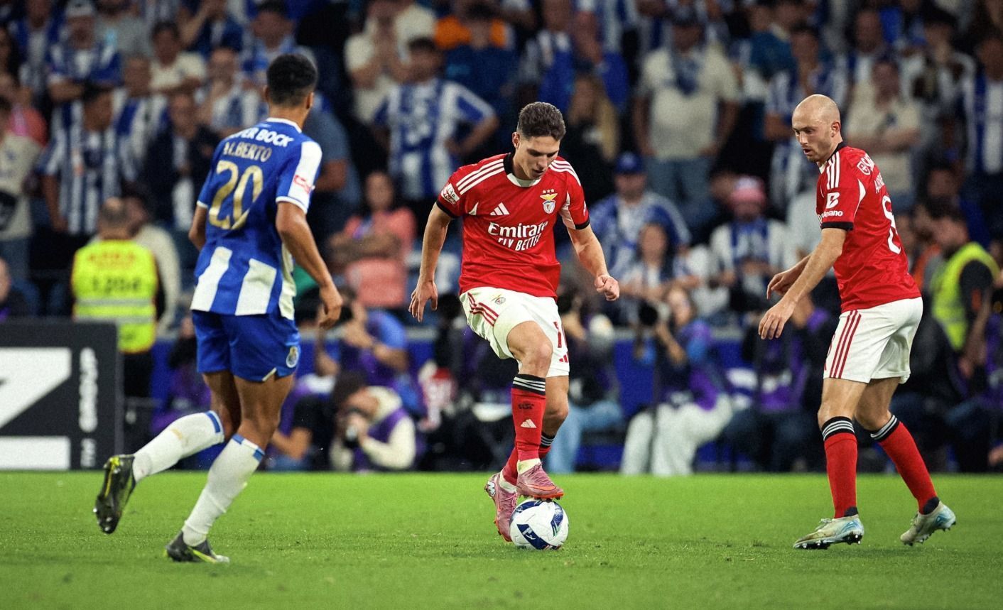 Porto empata com Benfica e perde chance de ampliar vantagem na liderança do Português