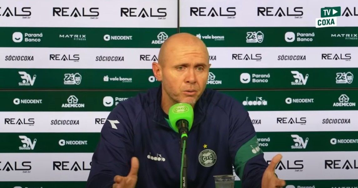 Técnico do Coritiba detona calendário do futebol brasileiro a partir de 2026