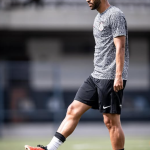 Corinthians: comissão de Dorival pede presença de volante do sub-20 no profissional
