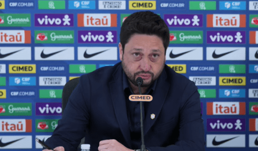 Técnico Arthur Elias em convocação da Seleção Brasileira Feminina