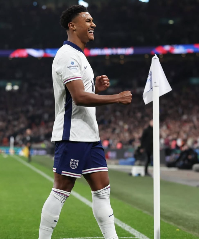 Inglaterra goleia País de Gales em amistoso no estádio de Wembley