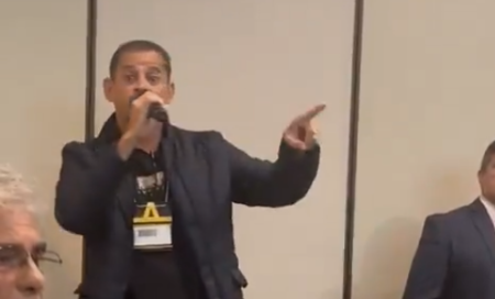 Valdir Bigode durante Assembleia dos Credores do Vasco