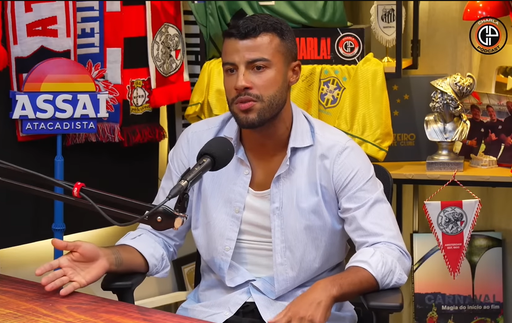 Ex-Barcelona reforça desejo de defender o Flamengo: 'Ainda está em aberto'