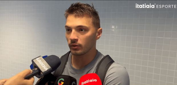 Gabriel Grando na zona mista pós-jogo do Grêmio com o São Paulo