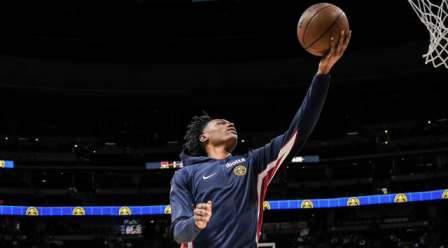 Jogador do Nuggets em aquecimento