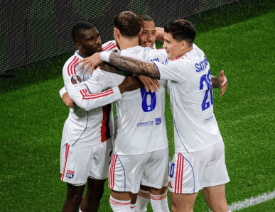 Lyon vence Basel pela Europa League