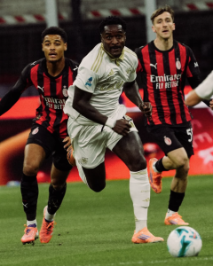 Milan e isa empatam pelo Italiano