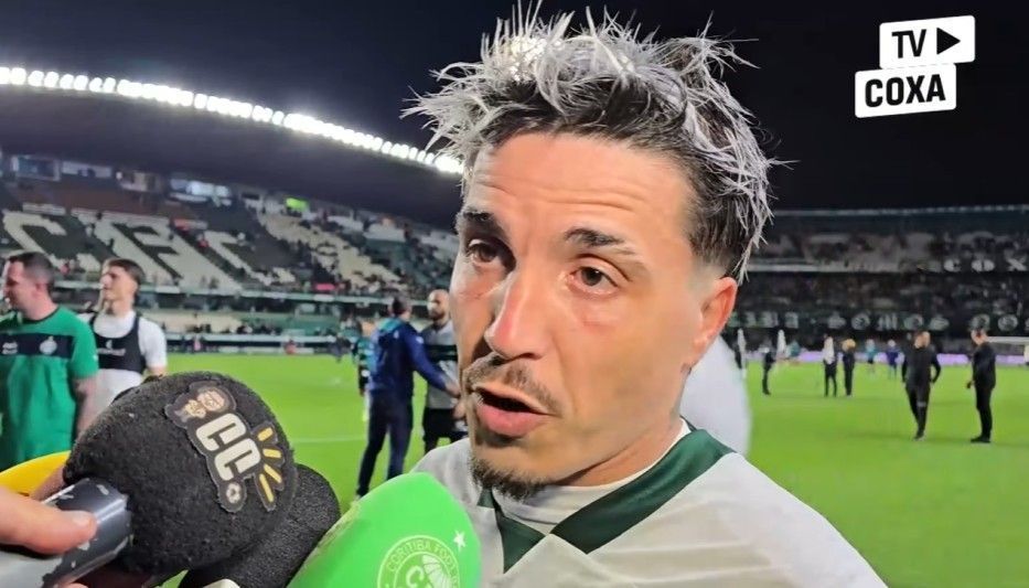 Josué detona empate do Coritiba contra o CRB: 'Não foi para isso que trabalhamos'