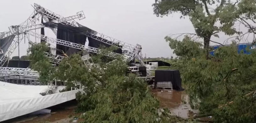 Vídeo: imagens mostram momento que estrutura de festa universitária desaba em SP