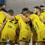 Praia Clube é goleado pelo Campo Mourão pela ida das quartas de final da LNF