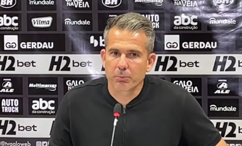 Árbitro relata ofensas de diretor do Atlético após empate com Internacional