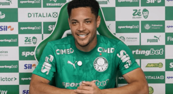 Convocado, Vitor Roque concedeu entrevista à TV Palmeiras nesta terça-feira (4)