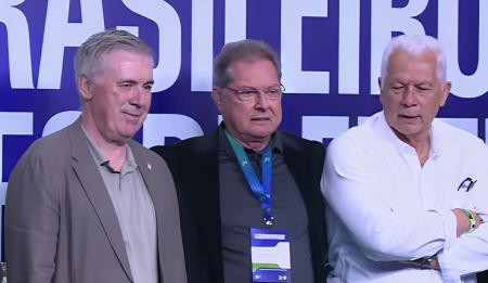 Carlo Ancelotti, Oswaldo de Oliveira e Emerson Leão durante 2º Fórum Brasileiro dos Treinadores de Futebol (FBTF)