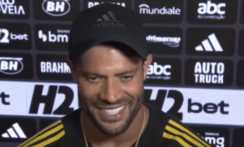 Hulk na zona mista da Arena MRV, estádio do Atlético