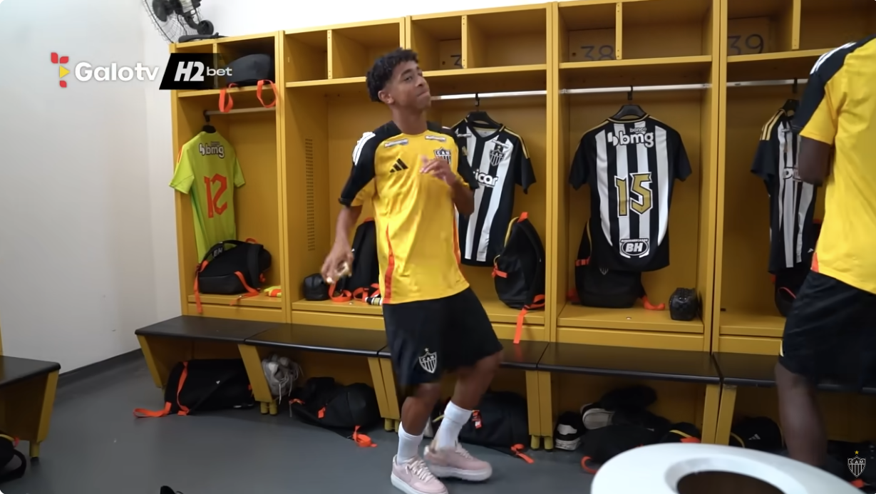 Dança de joia de meio bilhão do Atlético vira ‘febre’ entre crianças na Arena MRV