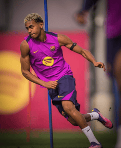 Yamal durante treino do barcelona