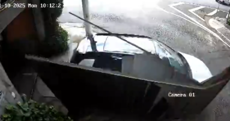 Mulher é presa após fugir de motel sem pagar, dirigir na contramão e colidir com carros