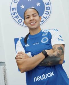 Bedoya renova com Cruzeiro até fim de 2027