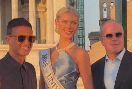Omar Harfouch, Victoria Kjær Theilvig (Miss Universo 2024) e Raúl Rocha (Presidente do Miss Universo)