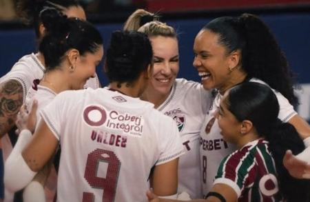 Jogadoras do Fluminense em vitória sobre o Mackenzie