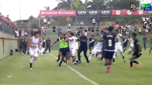 Vasco x Botafogo: jogadores brigam após decisão do Campeonato Carioca Sub-20