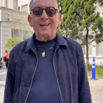 Galvão Bueno recebe alta e deixa hospital após uma semana internado
