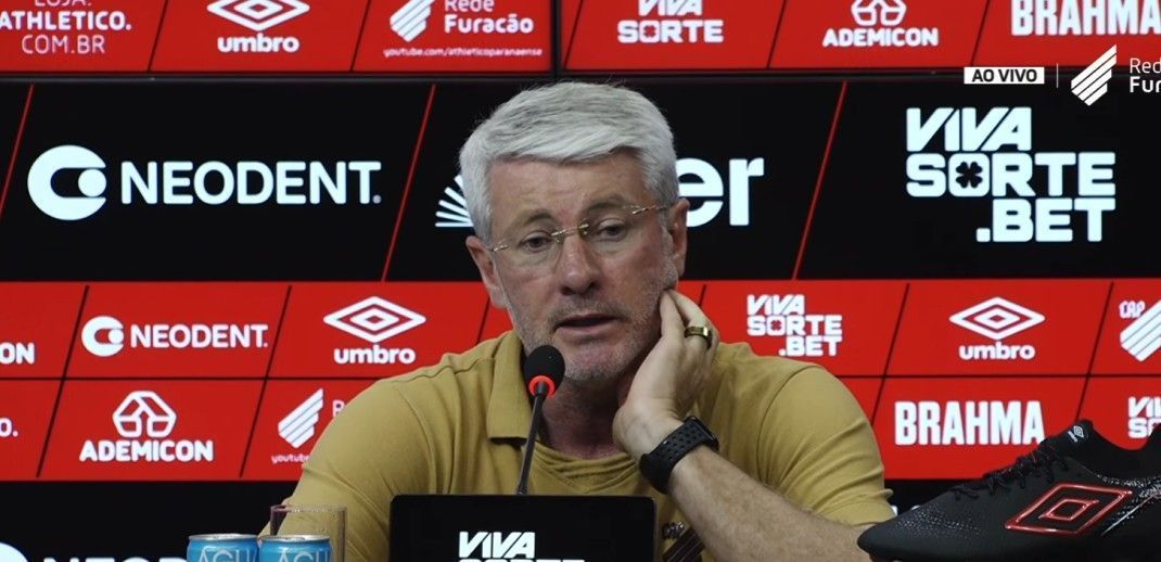 Odair Hellmann cumpre promessa no Athletico-PR e manda recado sobre Série A