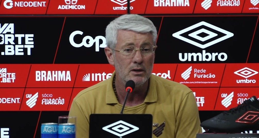Odair abre o jogo sobre especulações de mercado no Athletico-PR para 2026