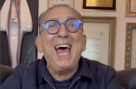 Galvão Bueno celebrou título do Flamengo nas redes sociais