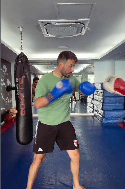 Botafogo: esposa compartilha imagens de Davide Ancelotti praticando muay thai