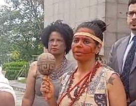 Manifestante concedeu entrevista após audiência nesta segunda-feira (15)