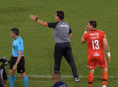Diniz é expulso em final da Copa do Brasil
