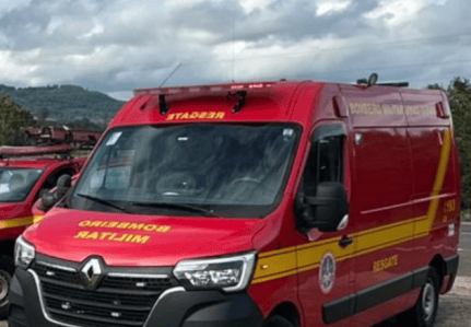 Um homem foi baleado na manhã de hoje em São Sebastião do Paraíso após assaltar uma mulher e reagir à abordagem da Polícia Militar.