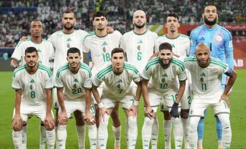 Jogadores da Argélia antes de partida