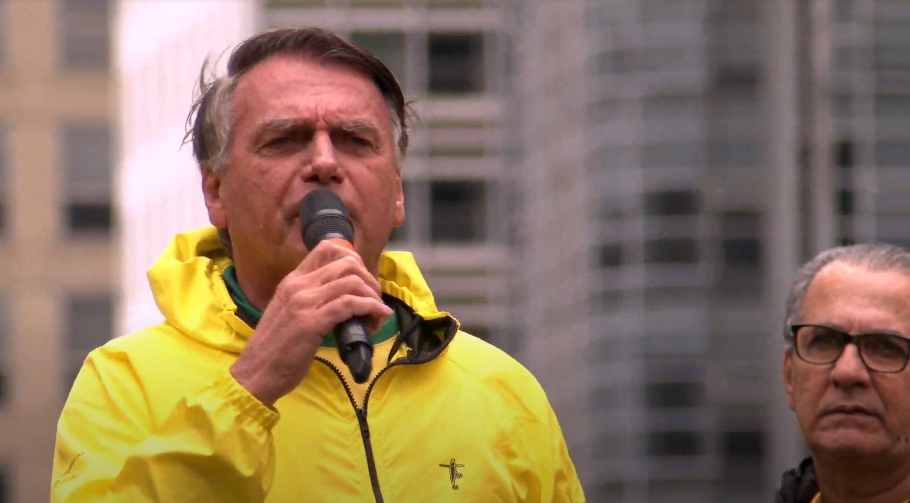 PF recuperou um mês de conversas apagadas por Bolsonaro, aponta relatório