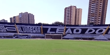Estádio Dr. Francisco de Palma Travassos, em Ribeirão Preto