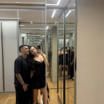 Titular do Corinthians assume relacionamento com influenciadora e se declara