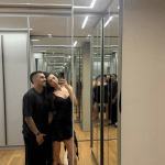 Titular do Corinthians assume relacionamento com influenciadora e se declara