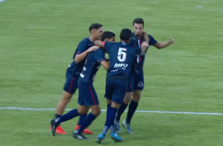 Jogadores do Guanabara City comemoram o gol marcado por Thiago