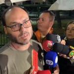 Carlos critica demora no atendimento de Bolsonaro e diz que ‘até um traficante’ teria ido ao hospital