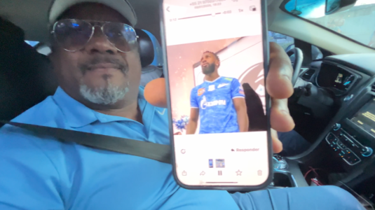 Marcão Silva mostra vídeo de despedida preparado pelo Zenit para anunciar a saída