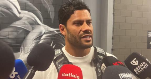 Hulk em entrevista na Arena MRV