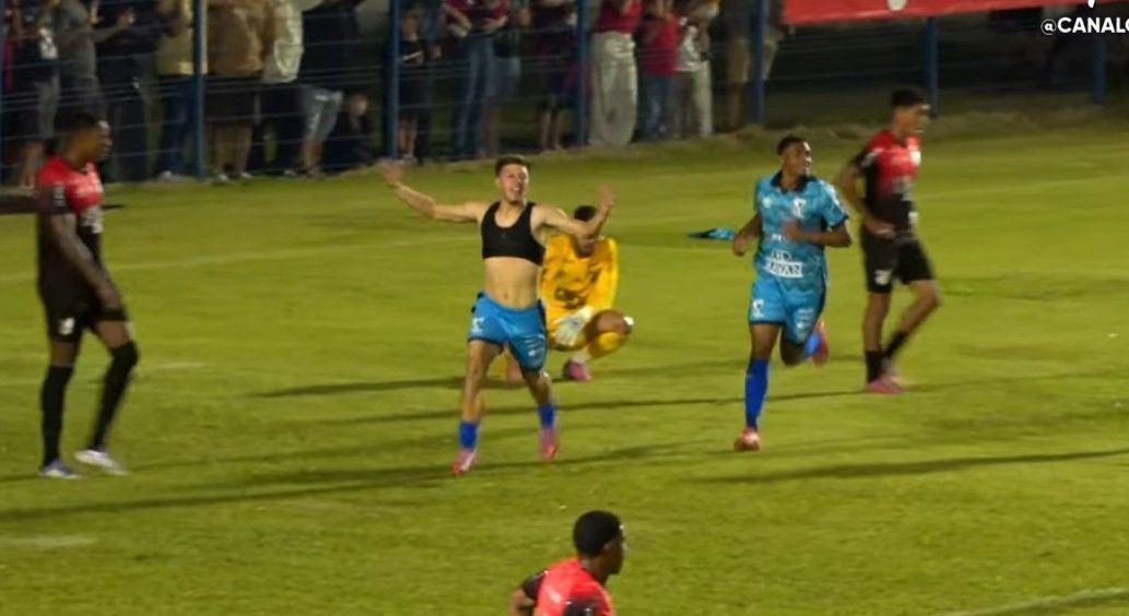 Athletico-PR sofre virada em três minutos e perde segunda consecutiva no Paranaense