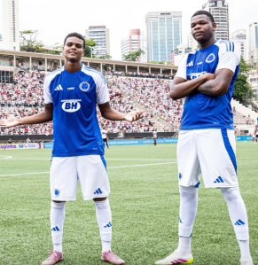 Jogadores do Cruzeiro celebram título contra o São Paulo