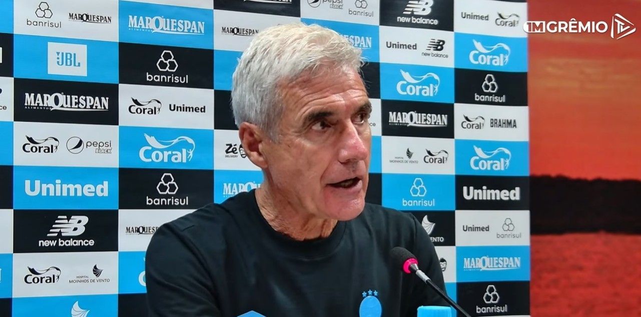 Técnico do Grêmio, Luís Castro se pronuncia sobre fala de conotação racista