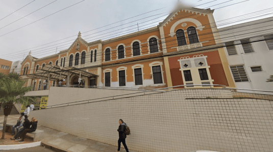 Na prática, isso significa que a Santa Casa está habilitada para ampliar seus programas de residência e estágios, atraindo e fixando mais médicos especialistas em nossa região.