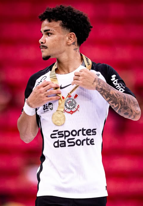Kaio César estreia pelo Corinthians com título e bons números; veja