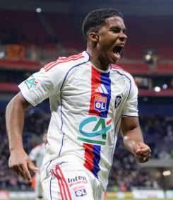 Endrick marca em vitória do Lyon na Copa da França